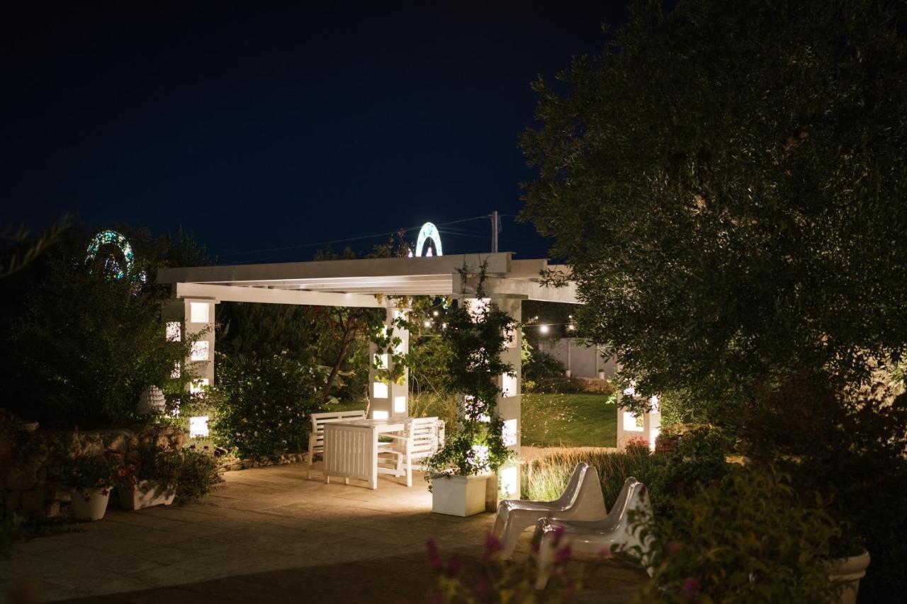 Prestigiosa villa con piscina condominiale Monopoli Esterno foto